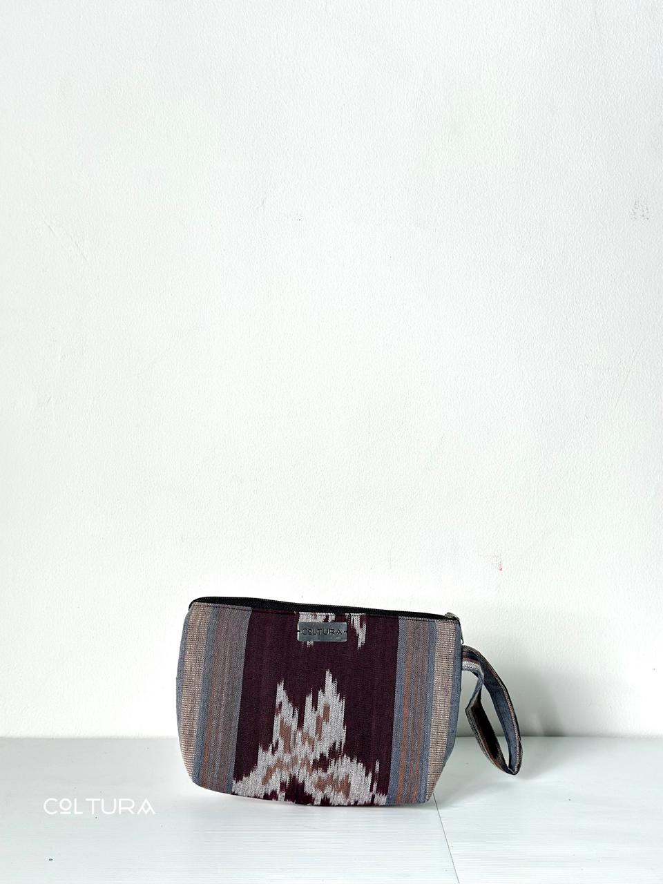 Laras Pouch 7