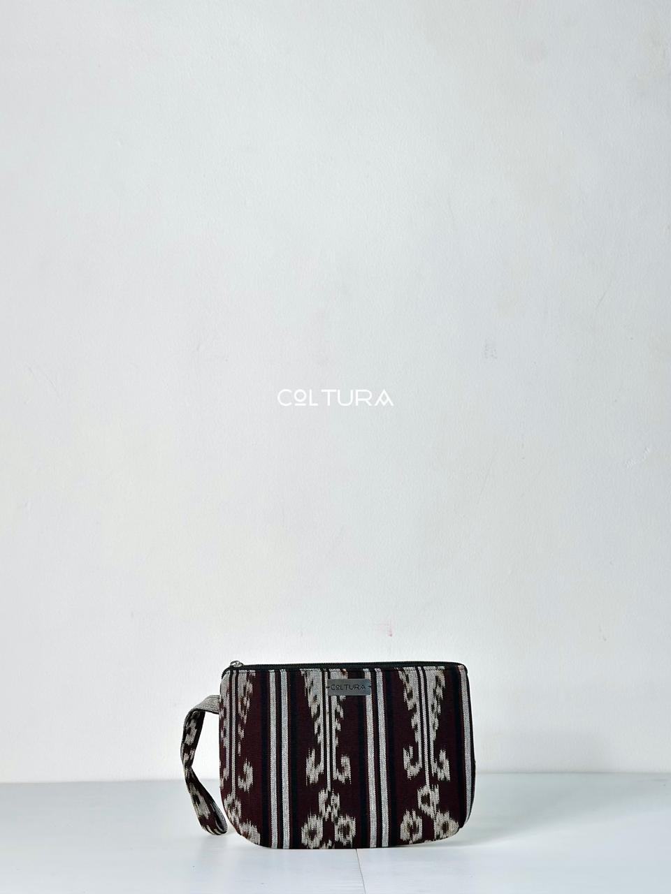 Laras Pouch 4