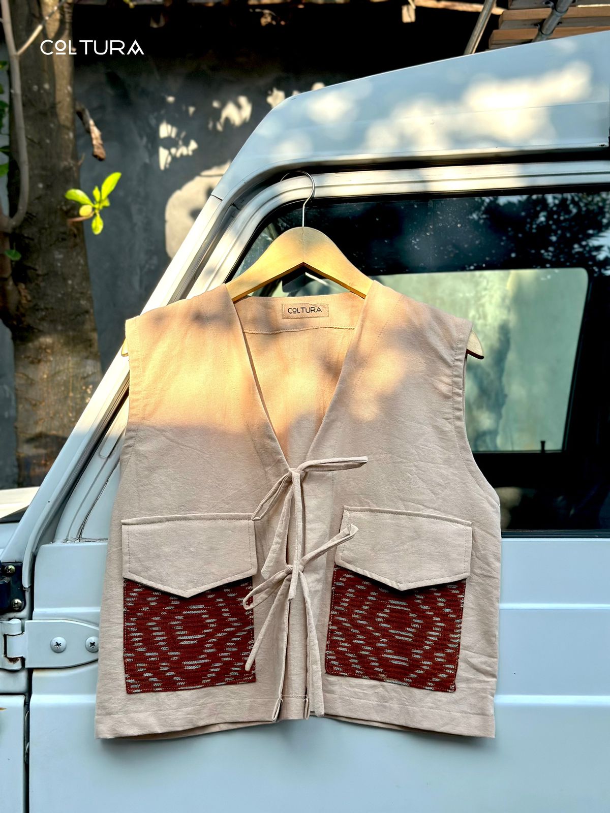 Kanira Vest 7