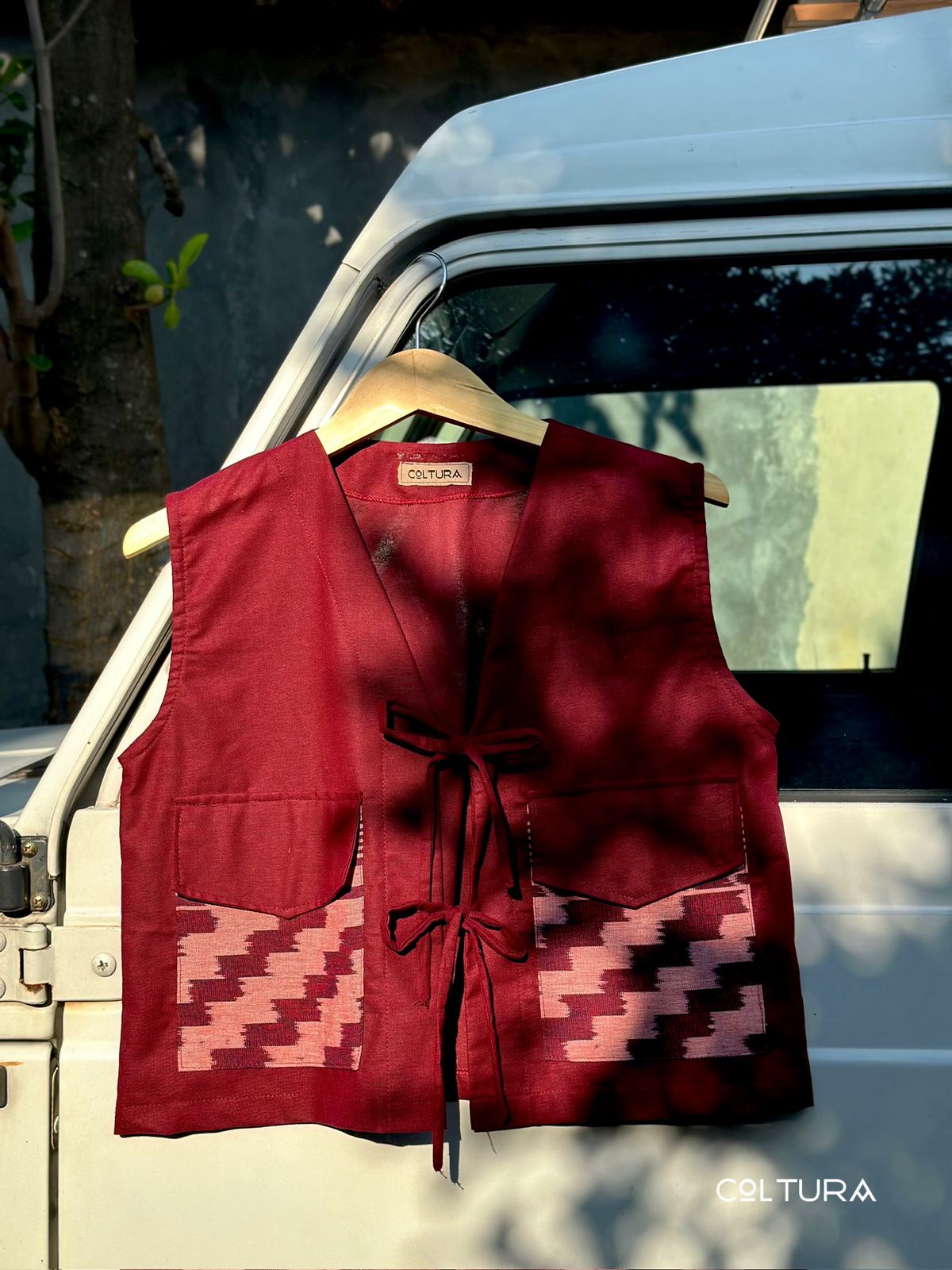 Kanira Vest 1