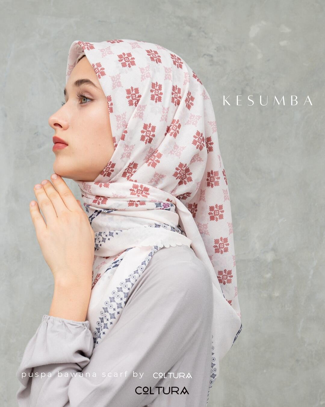 Puspa Bawana Scarf